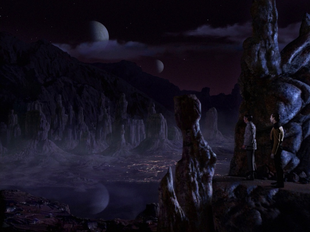 Data trying to cheer up Jarok on the holodeck...he probably should've gone with hookers