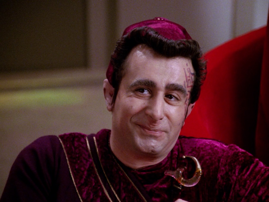 Kivas Fajo, a guy you'll love to hate